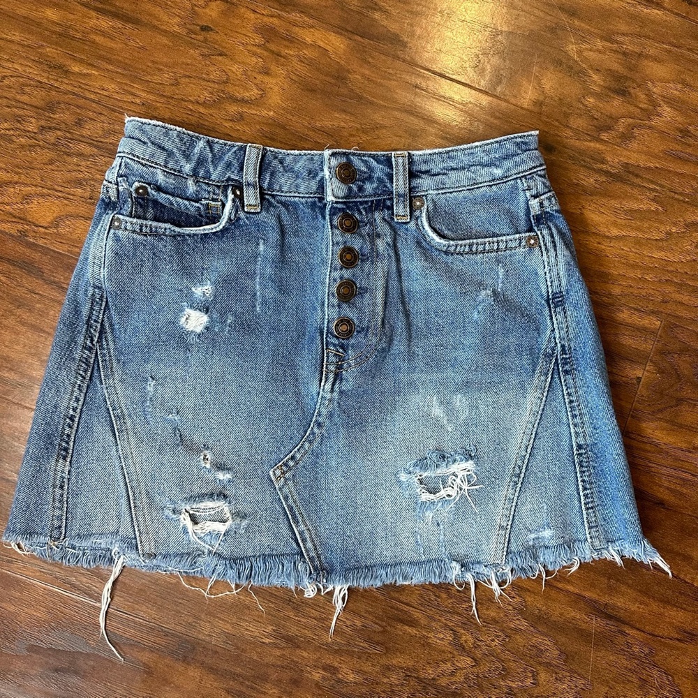 Women’s We The Free distressed frayed jean skirt size 25